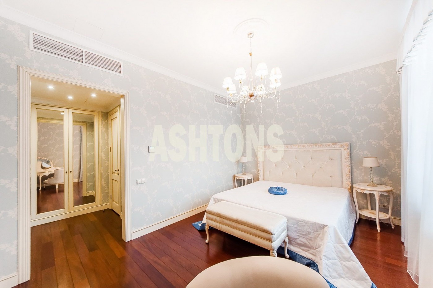 Elite apartment for rent at 52A Ozerkovskaya Embankment near metro station Paveletskaya by ASHTONS INTERNATIONAL REALTY