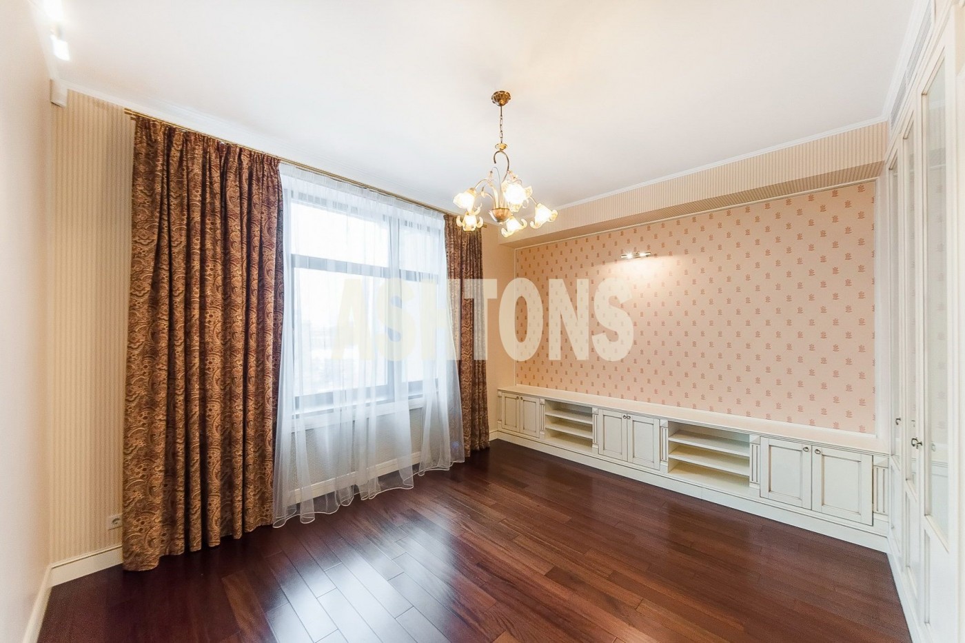 Elite apartment for rent at 52A Ozerkovskaya Embankment near metro station Paveletskaya by ASHTONS INTERNATIONAL REALTY