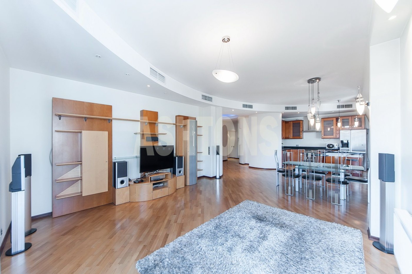 4‑room apartment for rent on Daev Lane