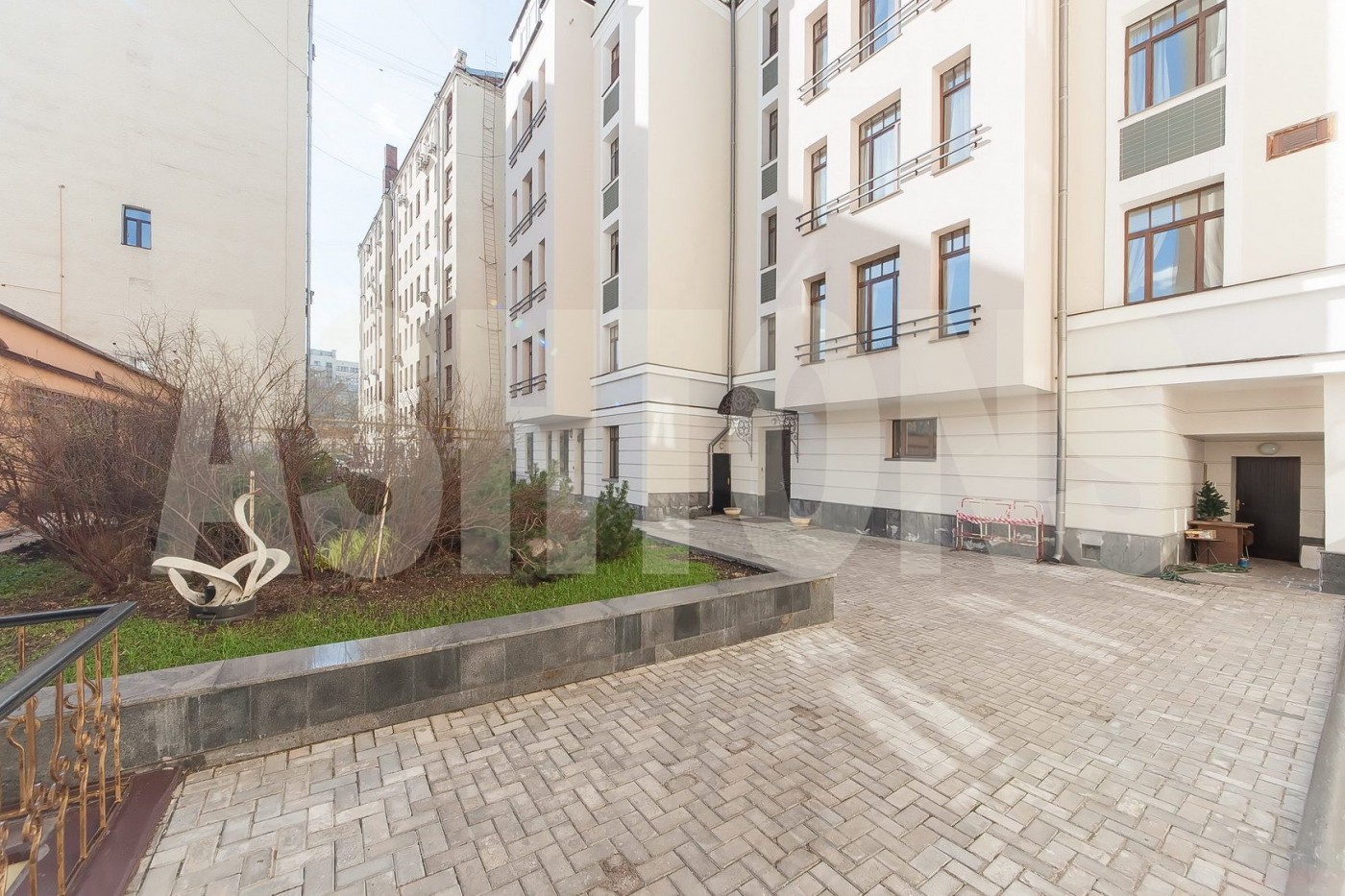 Elite apartment for rent on Plotnikov Lane, building 21c1 by ASHTONS INTERNATIONAL REALTY
