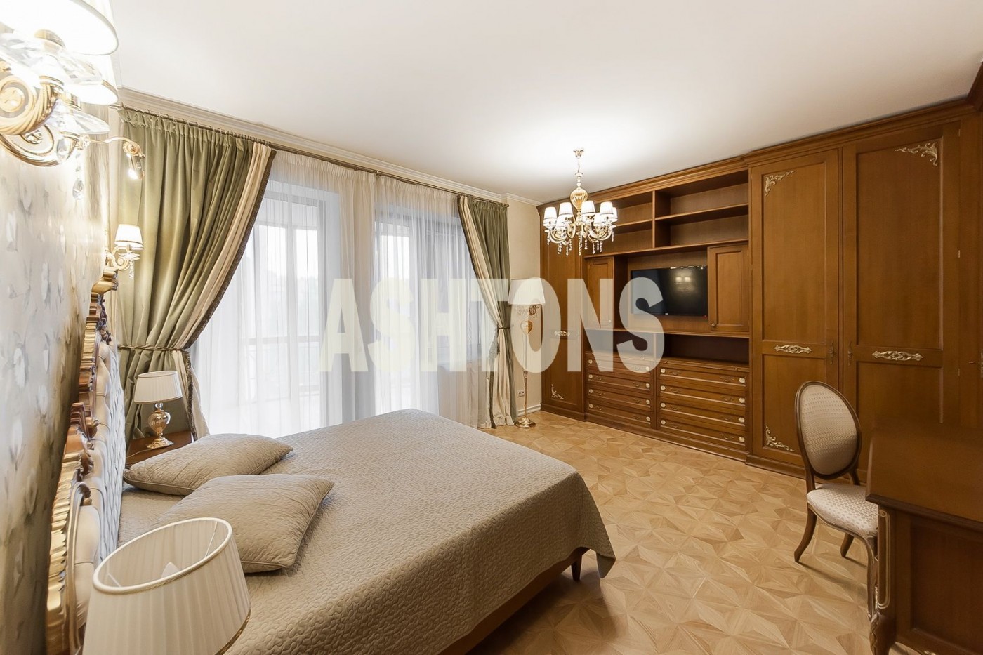 Elite apartment for rent on Patriarshiye Prudy, Maly Kozikhinsky Lane, Building 14 by ASHTONS INTERNATIONAL REALTY