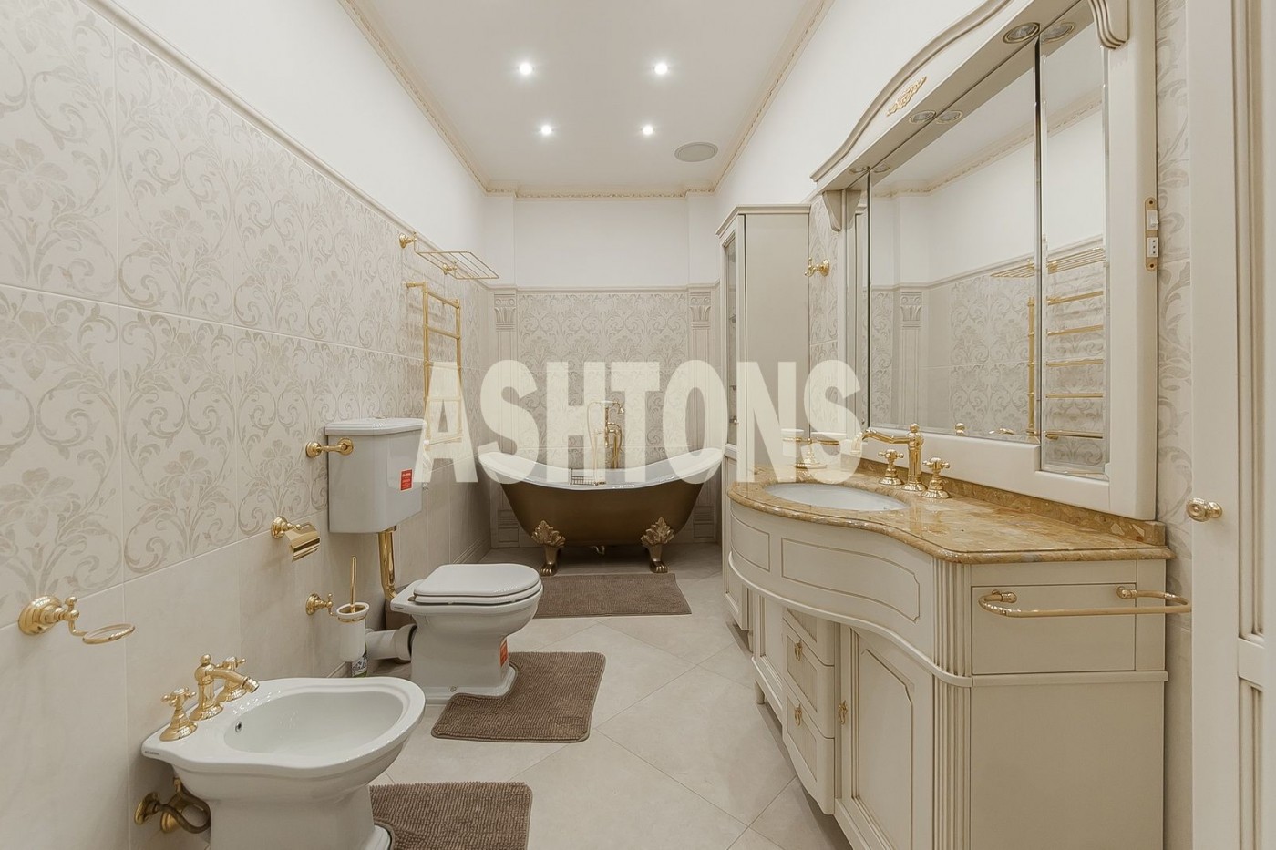 Elite apartment for rent on Patriarshiye Prudy, Maly Kozikhinsky Lane, Building 14 by ASHTONS INTERNATIONAL REALTY