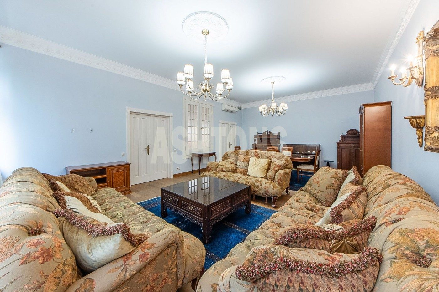 Four-Room Flat to Let in Park Palas, Khilkov Lane