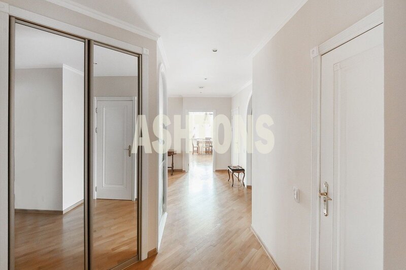 Three-Room Flat to Let in Solnechny Gorod Complex