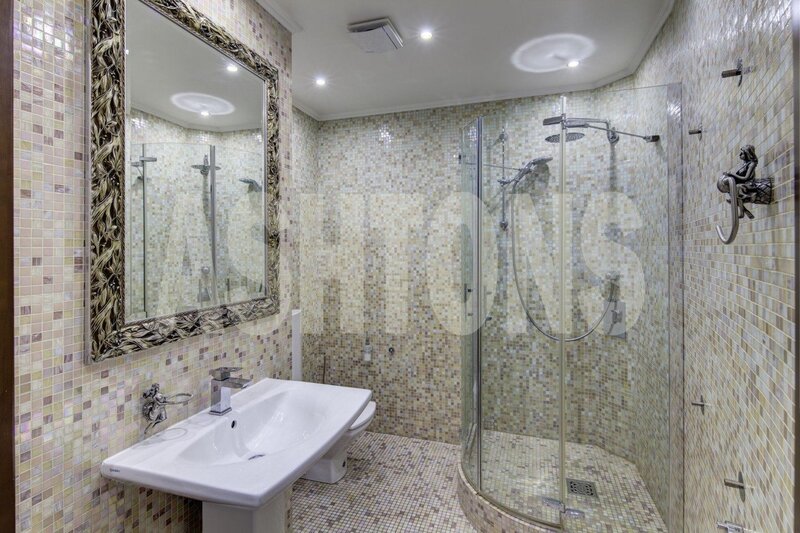Five-Room Flat for Sale in Vorobyovy Gory, Views