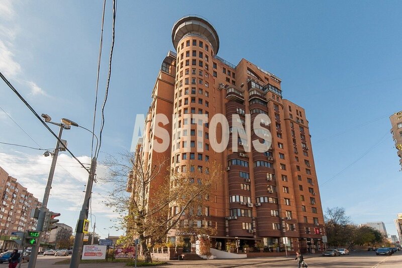 Three-Room Flat to Let in Solnechny Gorod Complex