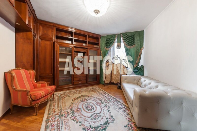 Three-Room Flat to Let in Solnechny Gorod Complex