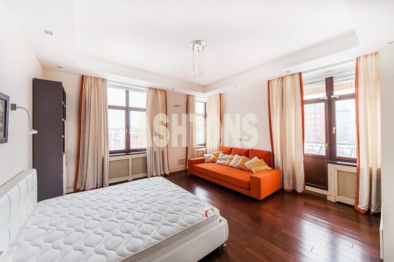 Elite apartment for rent at 52A Ozerkovskaya Embankment near metro station Paveletskaya by ASHTONS INTERNATIONAL REALTY