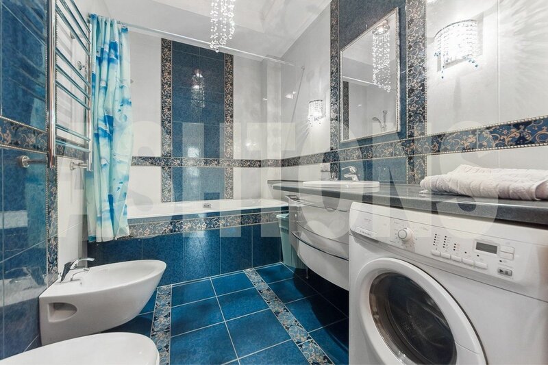 Four-Room Flat to Let on Bolshaya Yakimanka, Near Gorky Park