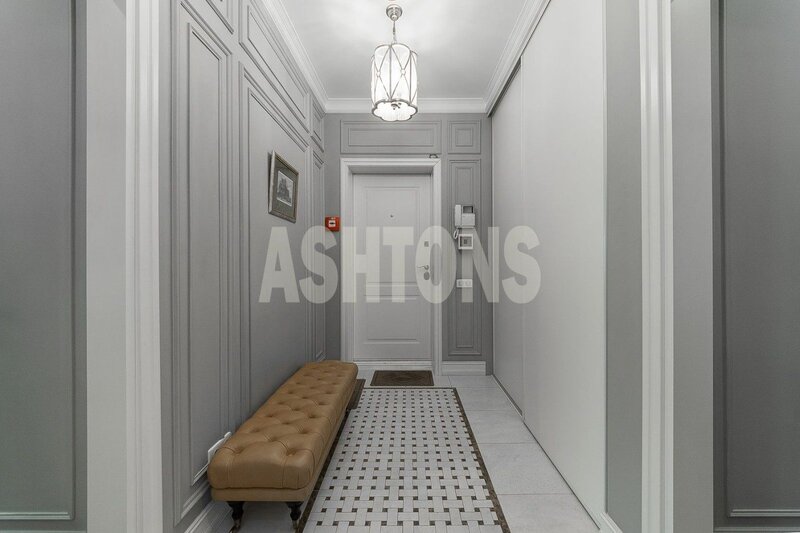 Five-Room Flat to Let in Akvamarin, Ozerkovskaya Quay