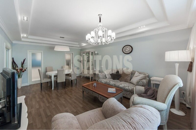 Five-Room Flat to Let in Akvamarin, Ozerkovskaya Quay