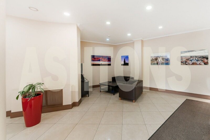 Four-Room Flat to Let on Bolshaya Yakimanka, Near Gorky Park