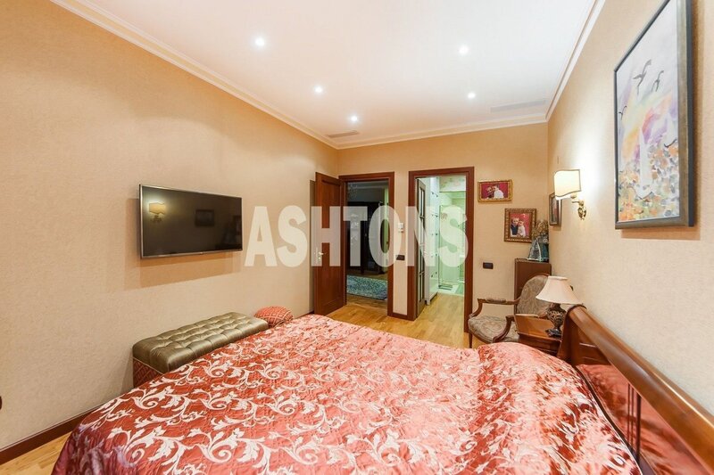 Three-Room Flat to Let on 1st Truzhenikovskiy, Khamovniki