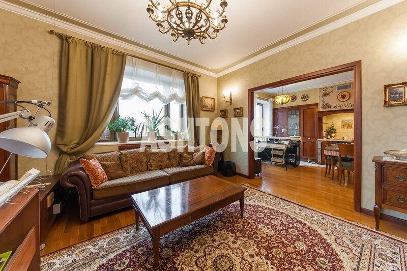 Three-Room Flat to Let on 1st Truzhenikovskiy, Khamovniki