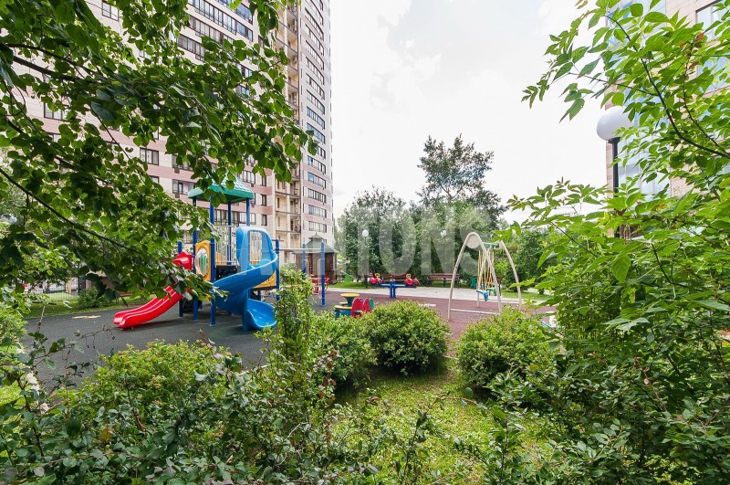 Residential Complex "Dom on Davydkovskaya"