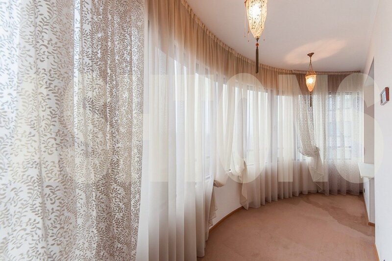 Four-Room Flat for Sale in Dom na Davydkovskoy