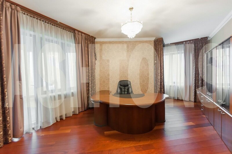 Four-Room Flat for Sale in Dom na Davydkovskoy