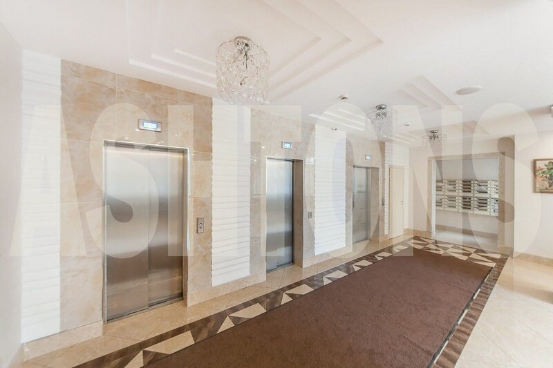 Four-Room Flat for Sale in Dom na Davydkovskoy