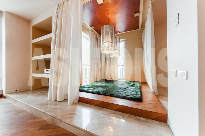 Two-Room Flat to Let on Novy Arbat 29, 300 sq m