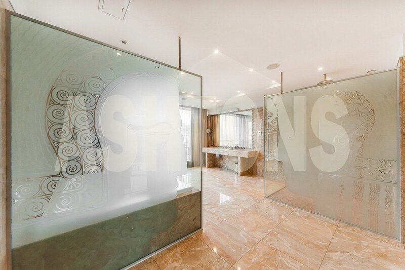 Two-Room Flat to Let on Novy Arbat 29, 300 sq m