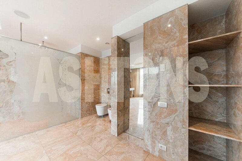 Two-Room Flat to Let on Novy Arbat 29, 300 sq m