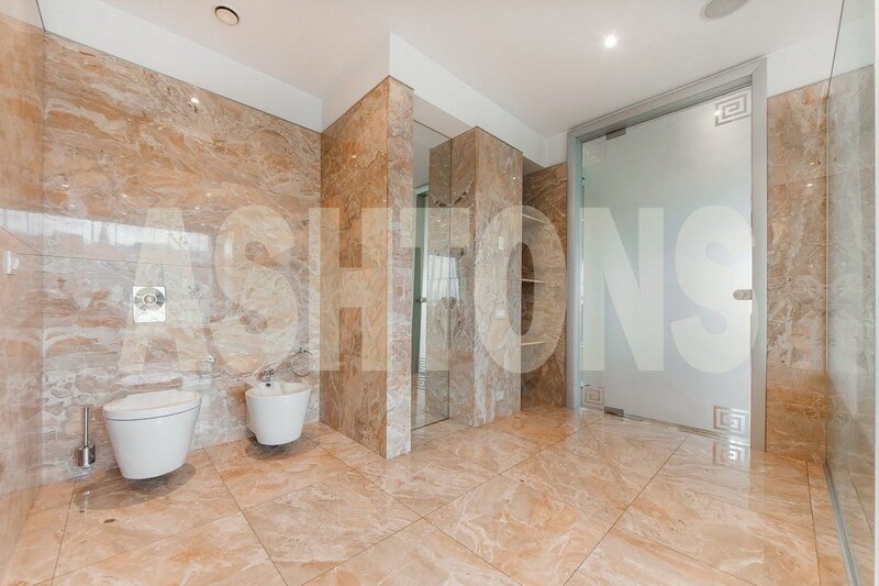 Two-Room Flat to Let on Novy Arbat 29, 300 sq m