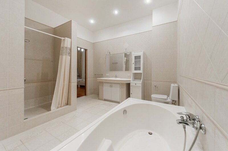 Apartment for rent on Arbat street, buiding 27/47 near metro station Arbatskaya by ASHTONS INTERNATIONAL REALTY