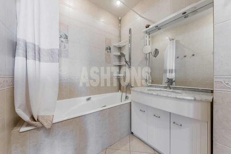 Three-Room Flat to Let in Edelveis Complex, Slavyansky