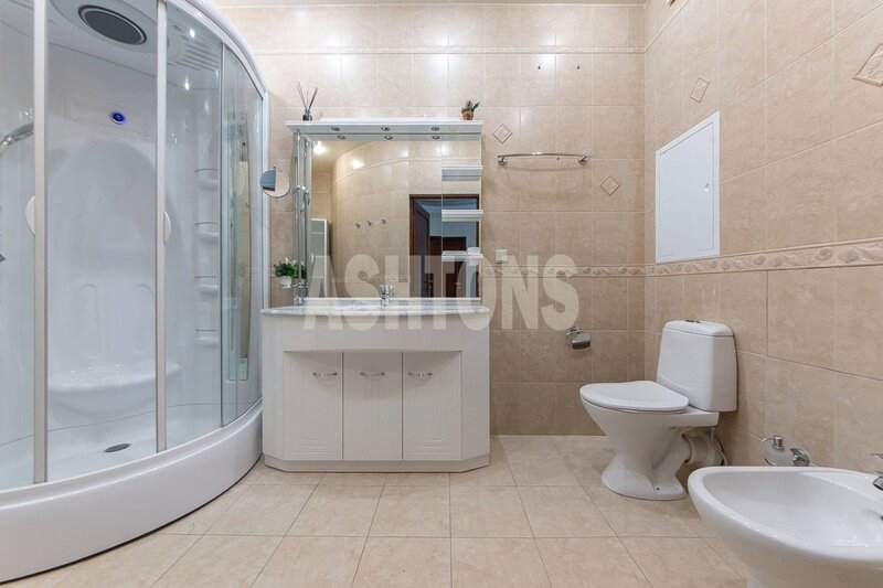 Three-Room Flat to Let in Edelveis Complex, Slavyansky
