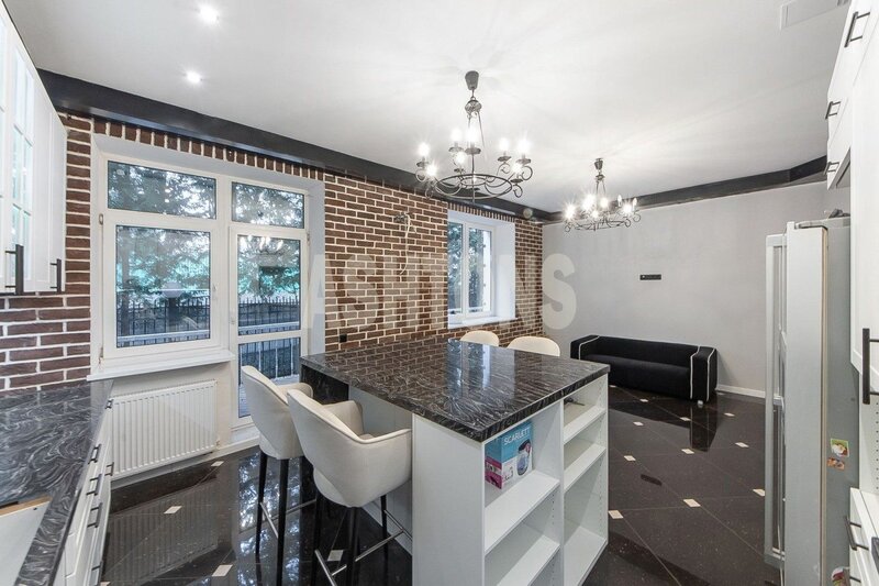 Townhouse to Let, Dosflota, Yuzhnoye Tushino, 4 Levels