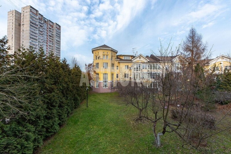 Townhouse to Let, Dosflota, Yuzhnoye Tushino, 4 Levels
