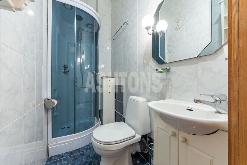 Four-Room Flat to Let at Patriarch's Ponds, Malaya Bronnaya
