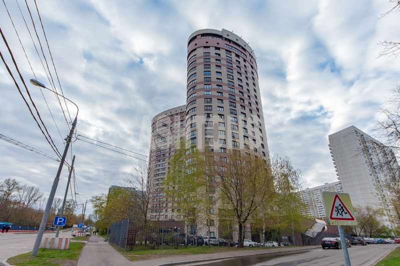 Residential Complex "Dom on Davydkovskaya"