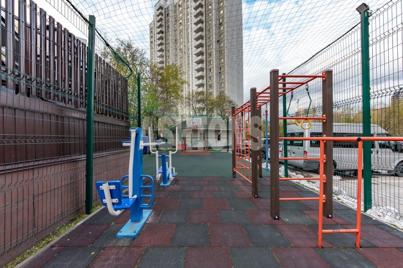 Residential Complex "Dom on Davydkovskaya"