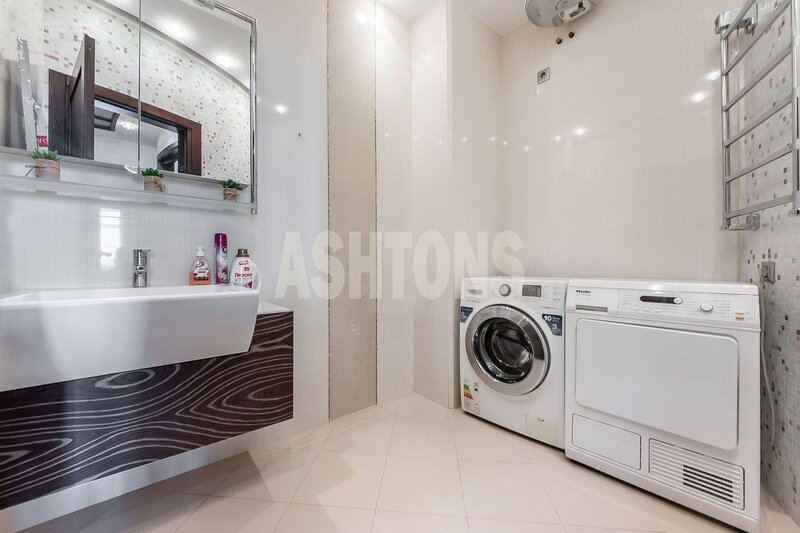 Four-Room Flat to Let in Triumf-Palas, Fireplace, Sauna