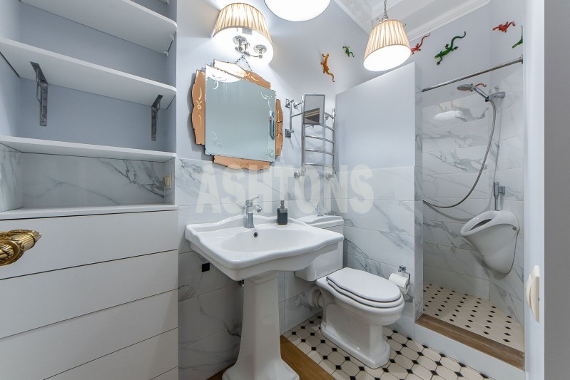 Four-Room Flat to Let in Park Palas, Khilkov Lane