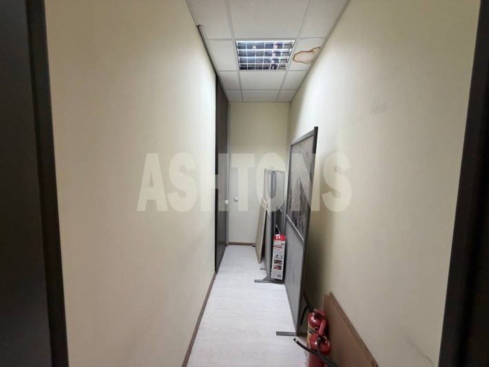 Office of 257 m² for rent in the business center "Oruzheyny Plaza"