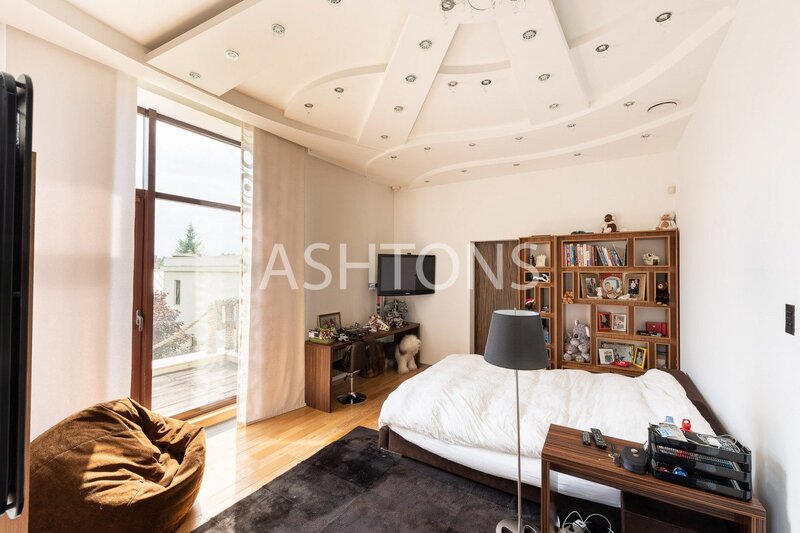 Designer Mansion for Sale in KP 10 Yards