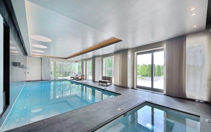 Can You Install a Swimming Pool on a Balcony or Terrace? Requirements, Risks, and Owner Liability