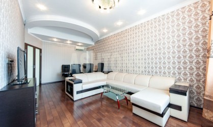 A 3-room apartment for rent on Prospekt Mira.