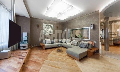 A two-level apartment for sale in a luxury residential complex on Plyushchikha.