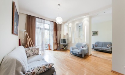 Уютная 3-комнатная квартира на Чистых прудах