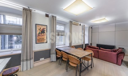 Аренда 3-х комнатной квартиры в дероволюционном особняке, Малая Бронная улица