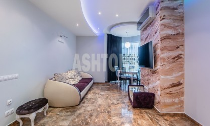 2-room apartment is offered for rent on Vernadskogo Prospekt