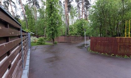Sale of a forest plot in a small cottage village