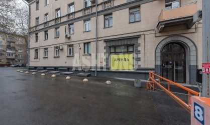 Торговое помещение на 1-ой линии Красногвардейского б-ра, Пресненский р-н. Витринные окна