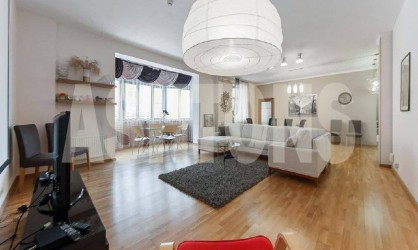 Продается 2-комн. квартира на Большом Харитоньевском