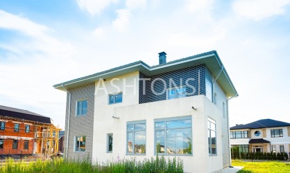Продажа загородного дома в коттеджном поселке Новорижский