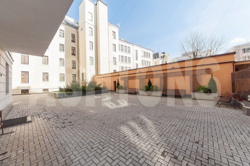 Аренда элитной квартиры на Плотниковом переулке, дом 21с1 от агентства элитной недвижимости ASHTONS INTERNATIONAL REALTY