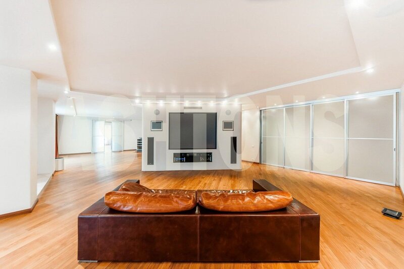 Ashtons International Realty ashtons.ru агентство элитной недвижимости аренда элитной квартиры в центре Москвы район арбат